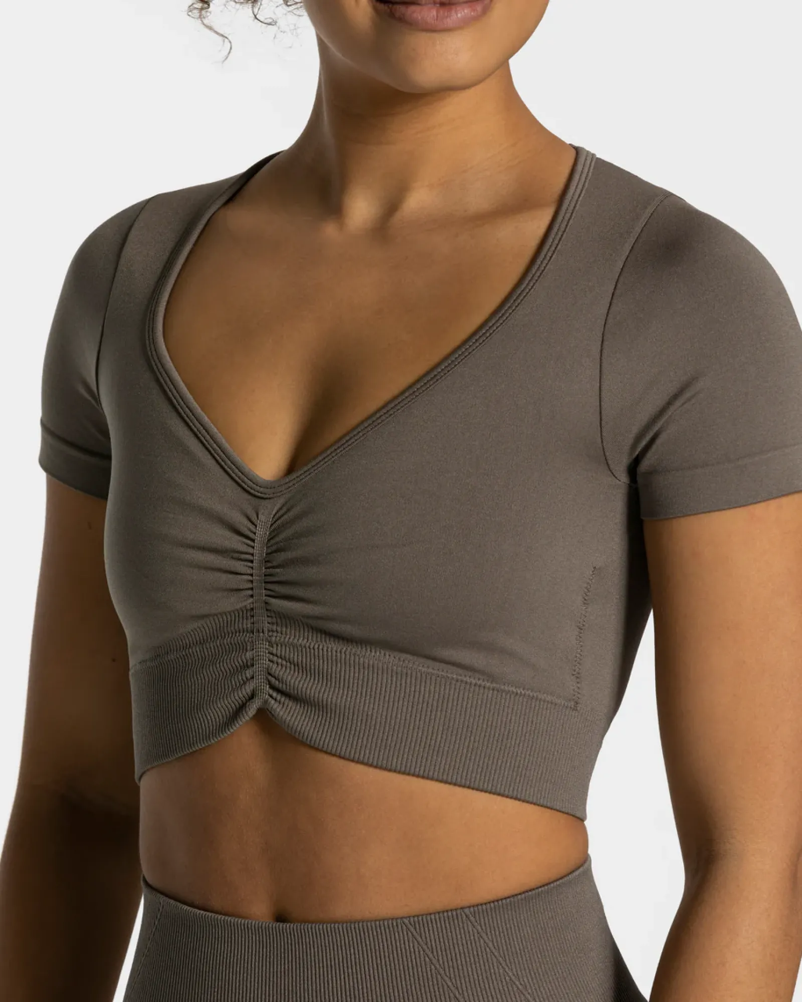 TEVEO Focus Crop Top " ">Frau Tops