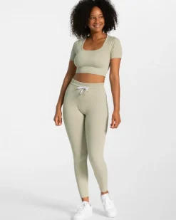 TEVEO Ribbed Crop Top 