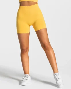 TEVEO Statement Scrunch Short " ">Frau Shorts