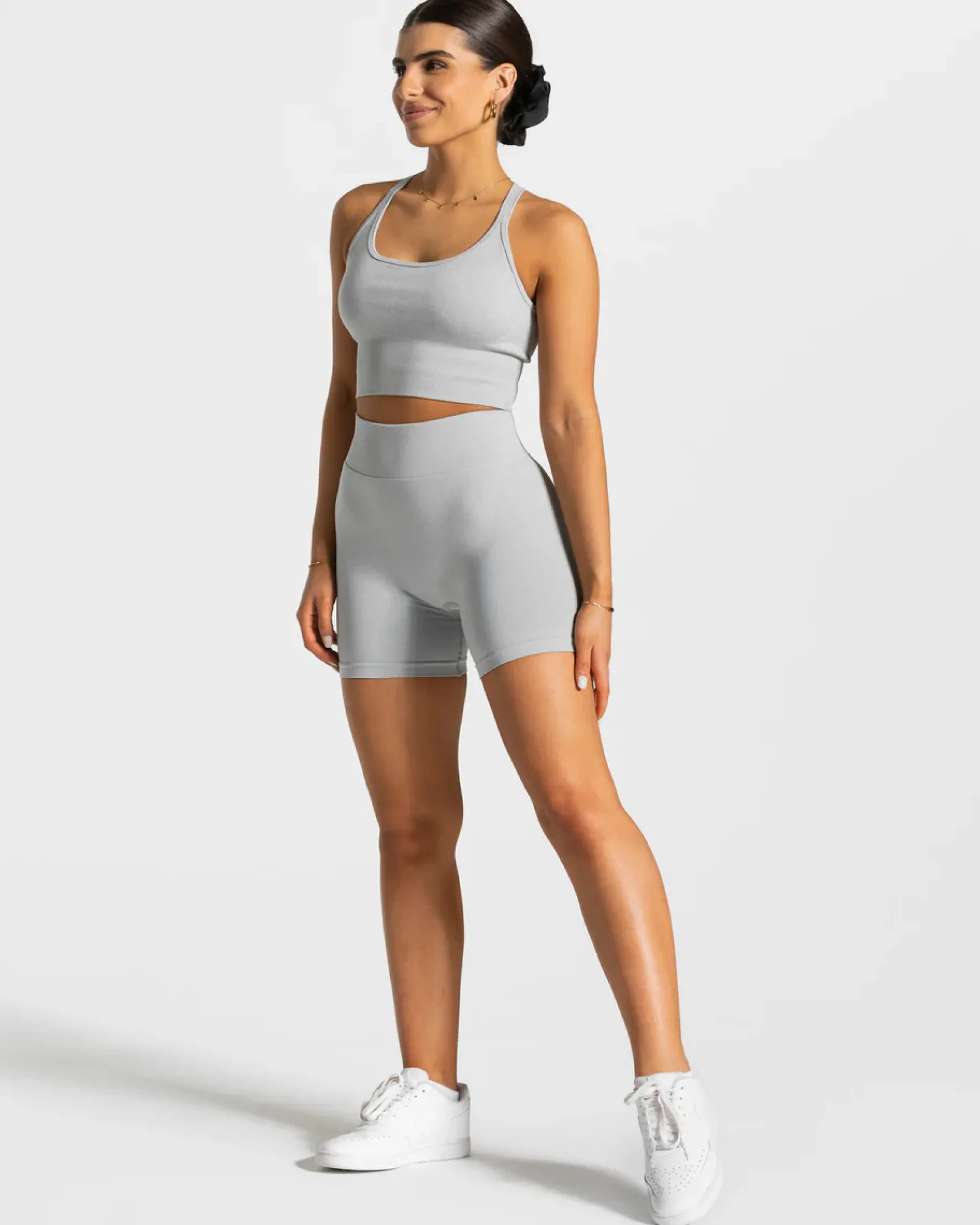 TEVEO Statement Scrunch Short " ">Frau Shorts