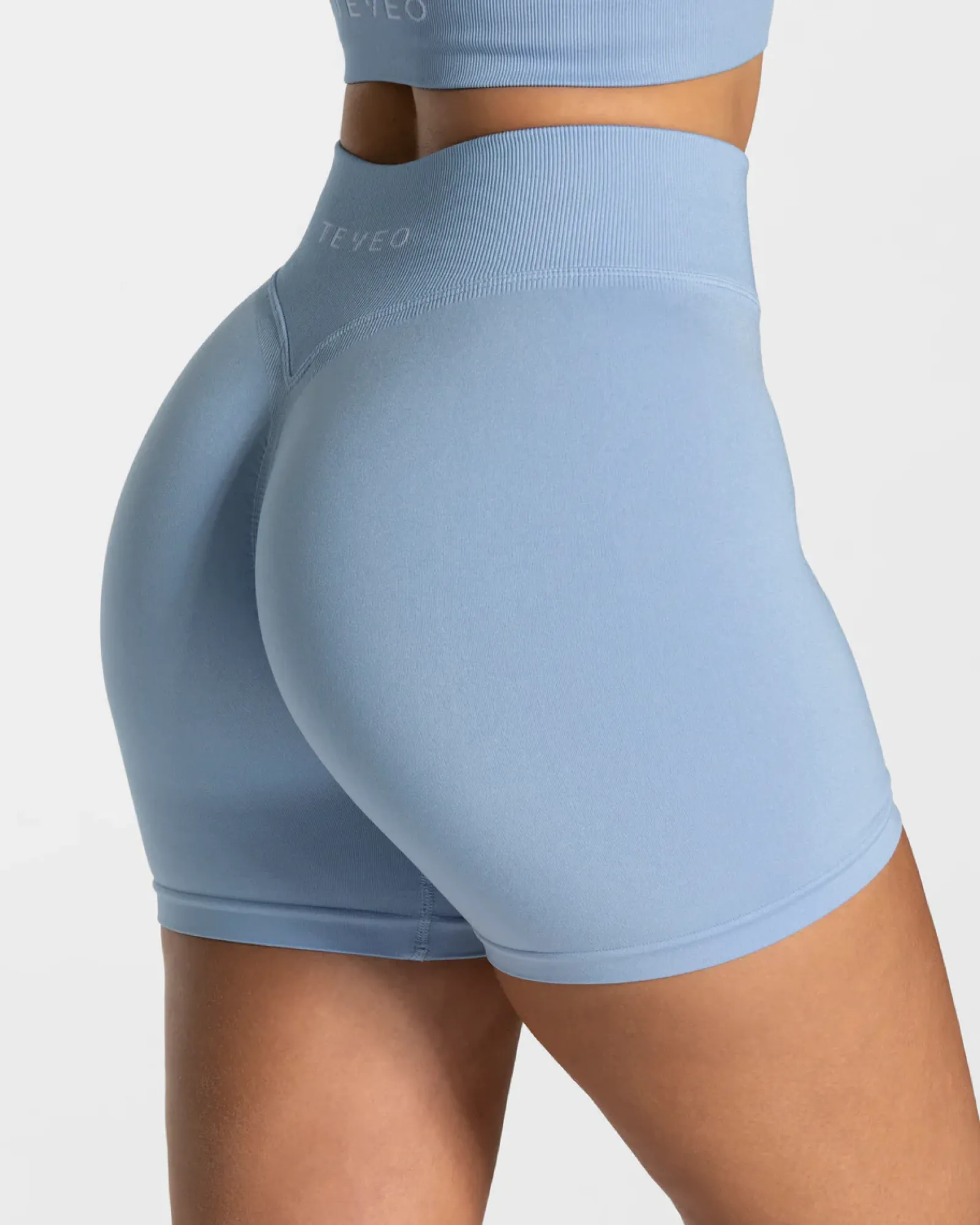 TEVEO Statement Scrunch Short " ">Frau Shorts