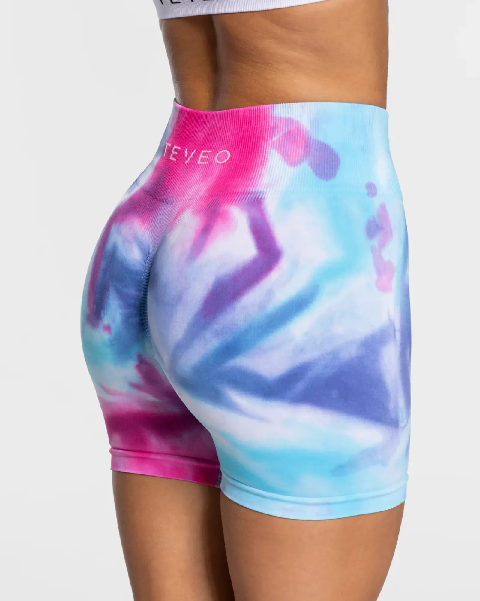 TEVEO Tie Dye Scrunch Short " ">Frau Shorts