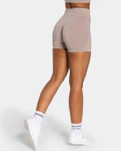 TEVEO Timeless Scrunch Short " ">Frau Shorts