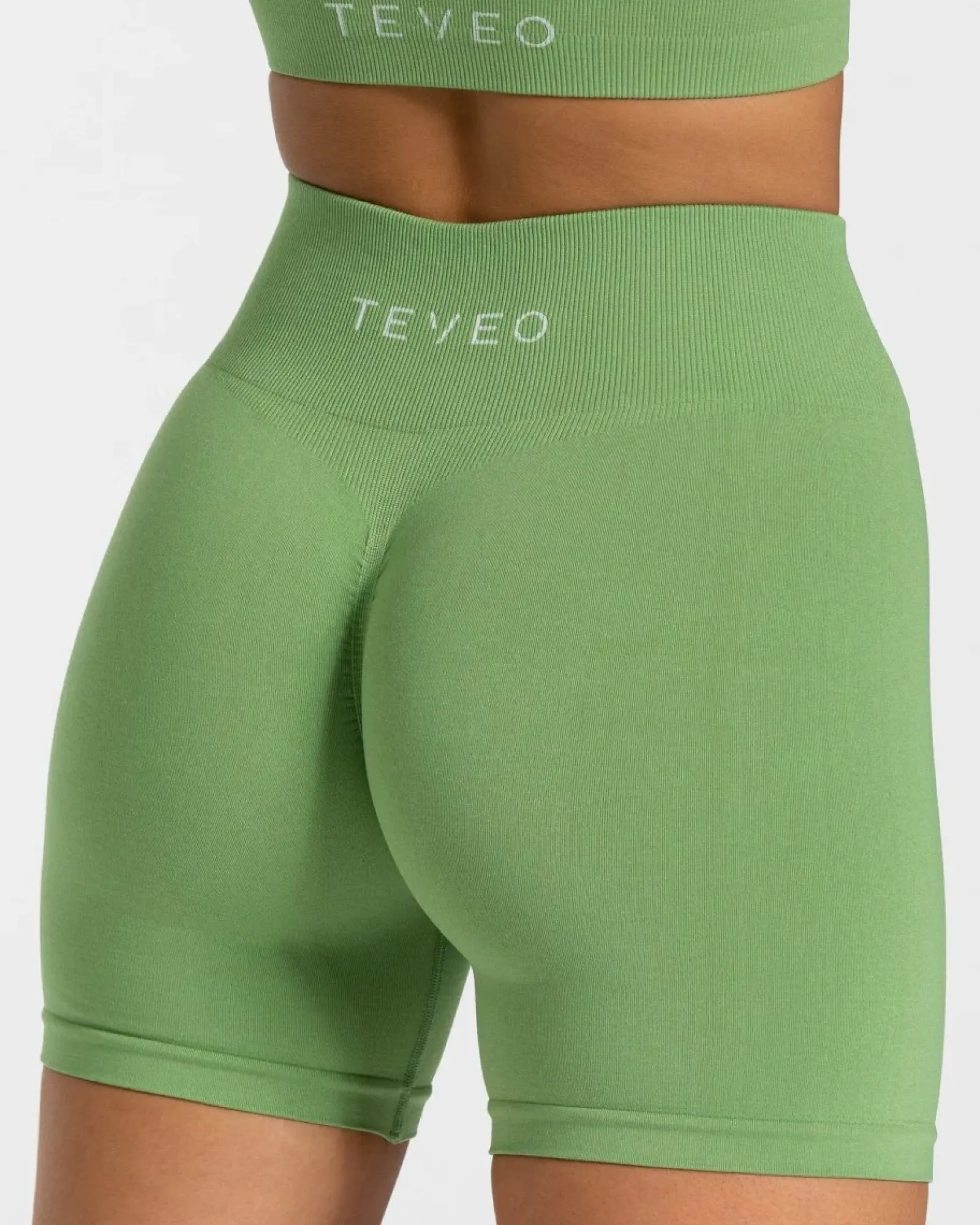 TEVEO Timeless Scrunch Short " ">Frau Shorts