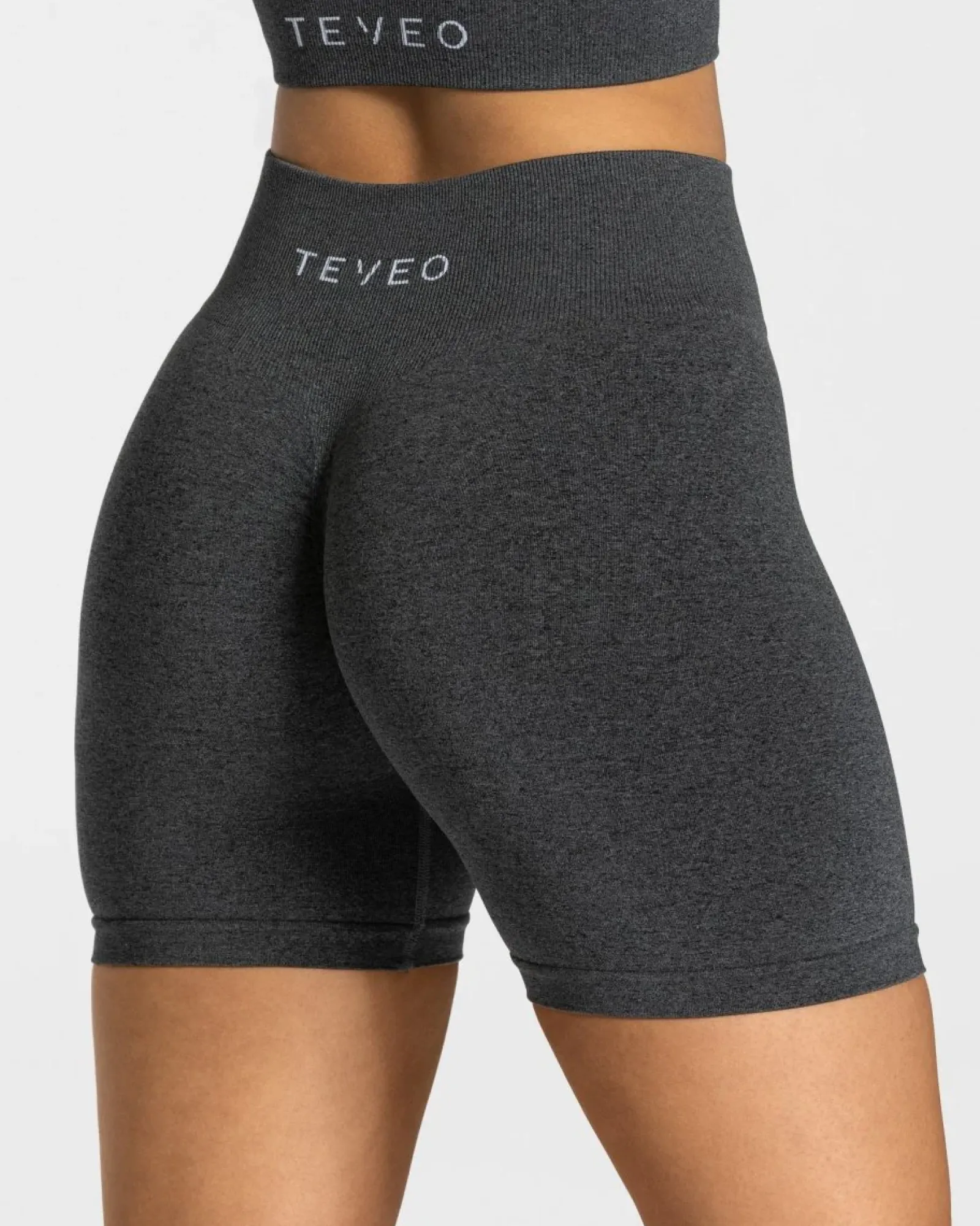 TEVEO Timeless Scrunch Short " ">Frau Shorts